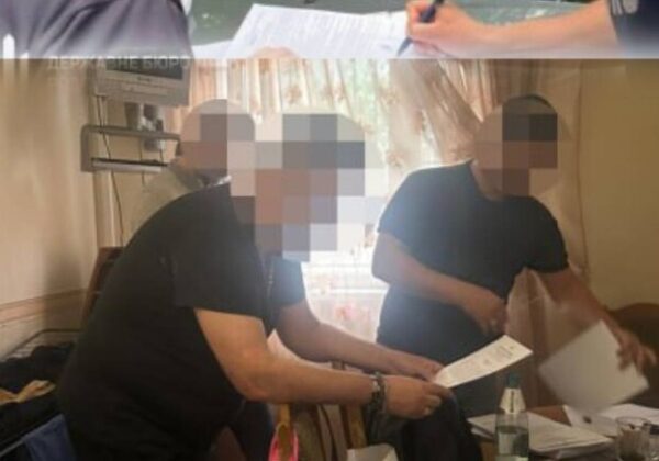 В Одессе разоблачили работника Приморского ТЦК, торговавшего фиктивными "отсрочками" от мобилизации В Одессе разоблачили работника Приморского ТЦК, торговавшего фиктивными "отсрочками" от мобилизации