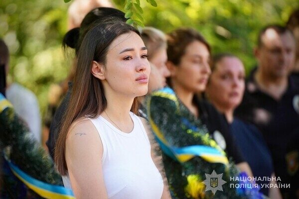 Защищал Украину на Донецком направлении: в Одесской области простились с полицейским Сергеем Маглой Защищал Украину на Донецком направлении: в Одесской области простились с полицейским Сергеем Маглой