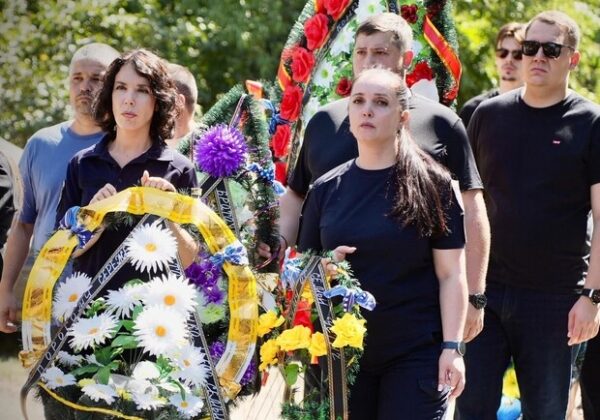 Защищал Украину на Донецком направлении: в Одесской области простились с полицейским Сергеем Маглой Защищал Украину на Донецком направлении: в Одесской области простились с полицейским Сергеем Маглой