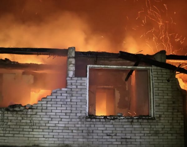 Дрони ворога вночі атакували Охтирку та Ізмаїл: у містах сильні пожежі, є поранені (фото)