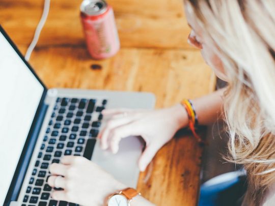 В Україні знову хочуть оподаткувати онлайн-продажі з OLX, Prom, Kabanchik та інших платформ: кому доведеться платити