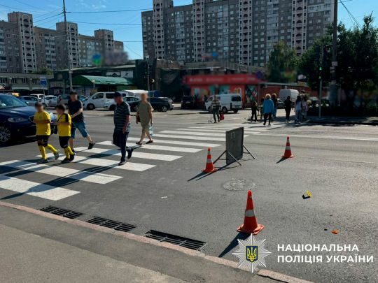 Збила військову на переході в Києві: нетвереза водійка втекла з місця ДТП (фото)