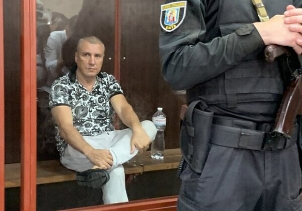 В Одессе эксвоенкома Борисова насильно привезли в суд: ДБР заявило о законности действий В Одессе эксвоенкома Борисова насильно привезли в суд: ДБР заявило о законности действий