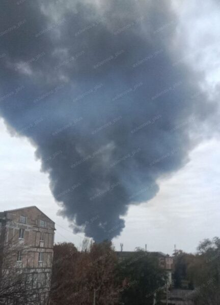 Точно в ціль: безпілотники підпалили важливі заводи у росії (фото, відео)