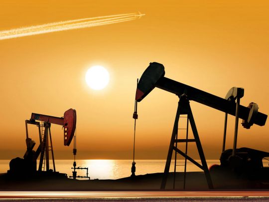Доходи росії від нафти й газу можуть впасти на 35% у листопаді — ЗМІ