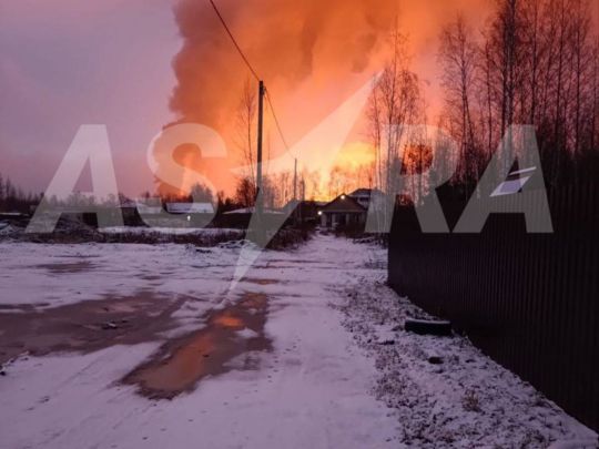 Після атаки дронів у Московській області виникла маштабна пожежа на Шатурській ДРЕС (фото, відео)