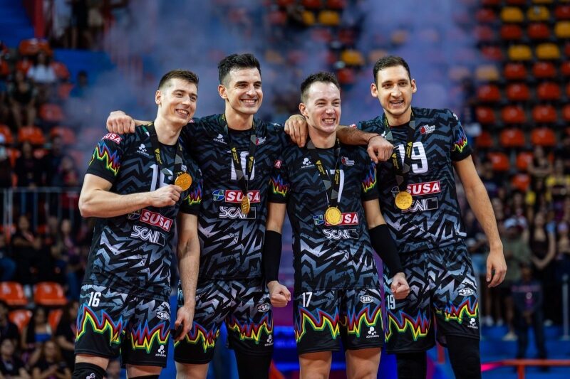 Українець Плотницький в далекій Бразилії втретє виграв клубний чемпіонат світу (фото, відео)