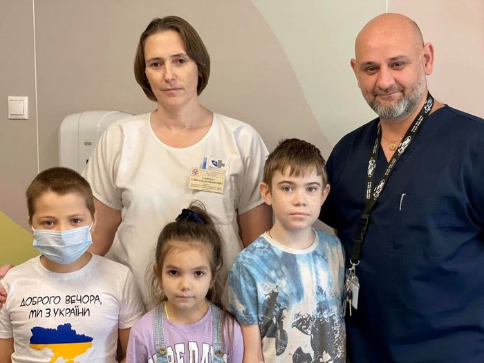 Медсестра закрила собою дітей від уламків: американські адвокати подають позови на компанії США, електроніку яких знайдено в російських ракетах