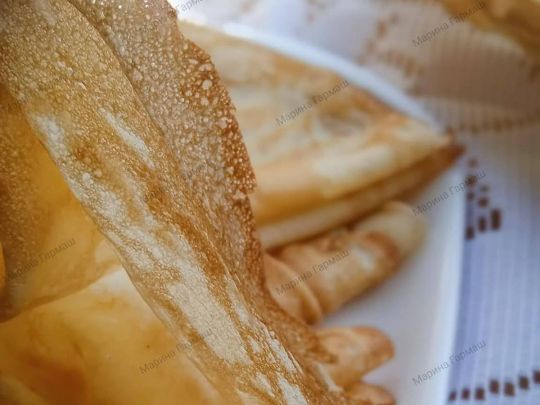 Млинці з додаванням крохмалю: рецепт ідеального тіста, який під силу будь-якій господині