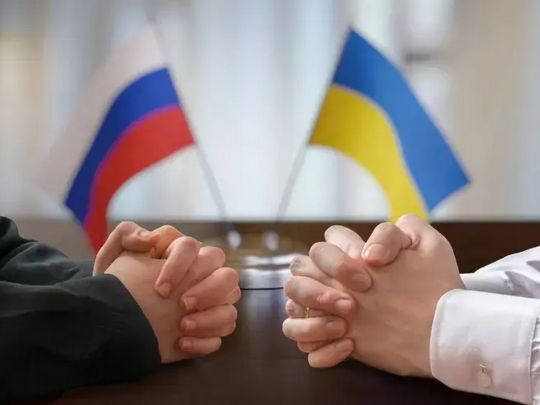 Москва шантажує Донбасом: Bloomberg про погрози кремля зірвати переговори