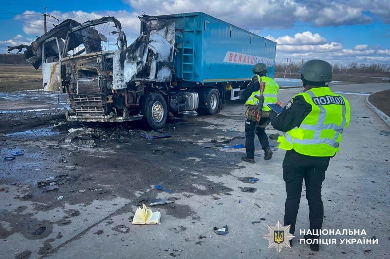 Росіяни атакували Запоріжжя та Дніпропетровщину: горять будинки, багато поранених (фото, відео)