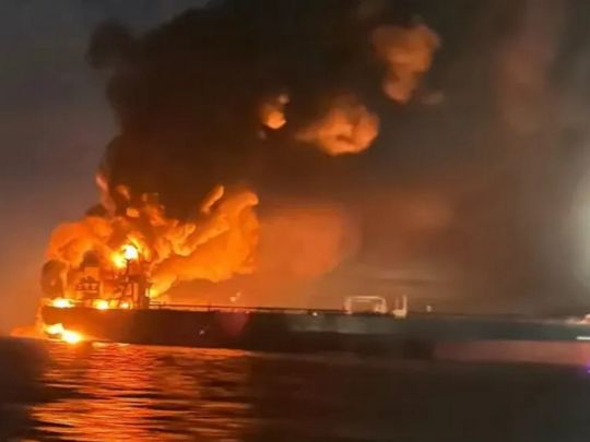 У Середземному морі після ймовірної атаки дронів загорівся танкер російського тіньового флоту, який транспортував газ до Китаю, — ЗМІ
