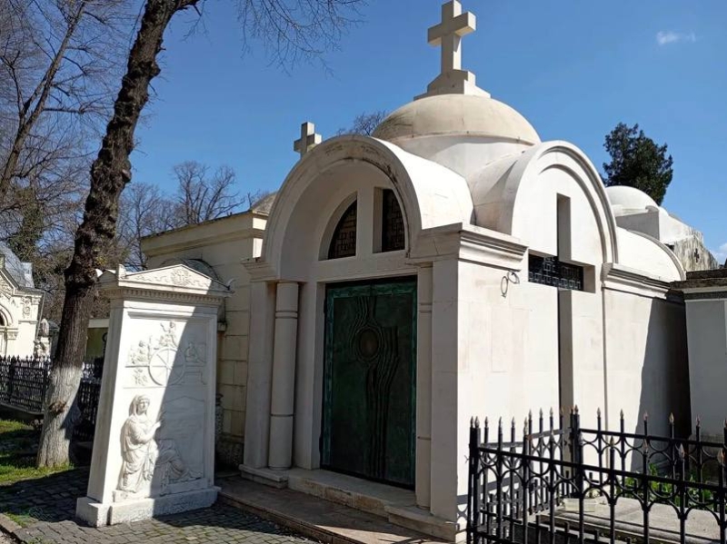 Луческу викупив місце поховання, ще коли був тренером «Шахтаря»: відомо, коли і де попрощаються з легендою футболу (фото)