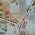 Розрахунок у два етапи: чому при призначенні пенсії ПФУ не одразу враховує довідки про зарплату до 2000 року