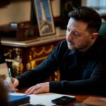 Колишній соратник під санкціями: хто ще потрапив до списку Зеленського