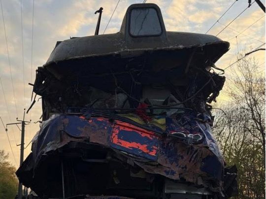 Потяг Київ&nbsp;&mdash; Ужгород потрапив у&nbsp;смертельну аварію на&nbsp;Львівщині (фото)