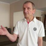 «Наше завдання — померти у вертикальному положенні й без памперса»: 70-річний інструктор ЛФК про боротьбу з поганою генетикою та грижами
